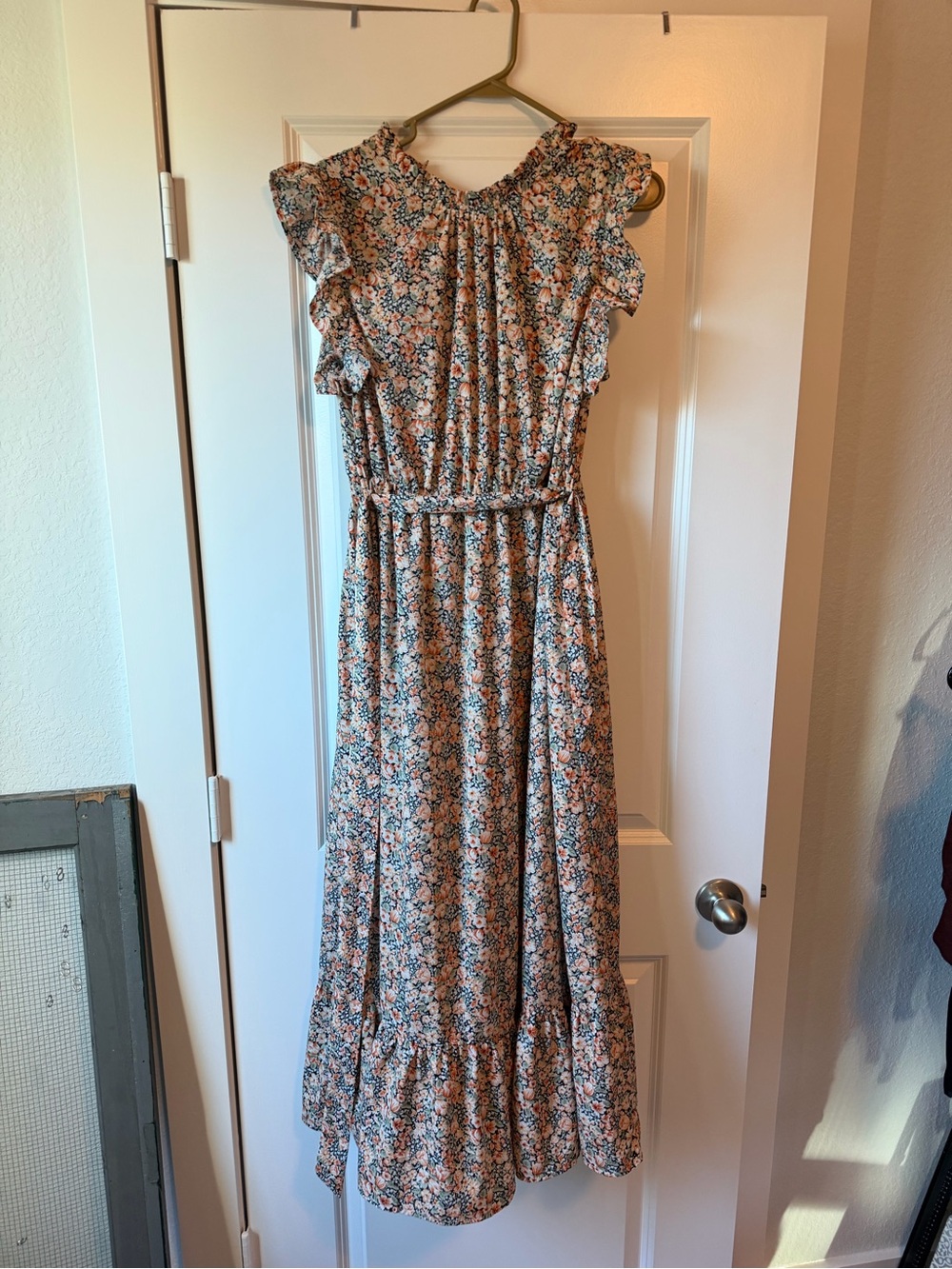 Floral Ruffle Sleeve Maxi Dress in Peach Blue